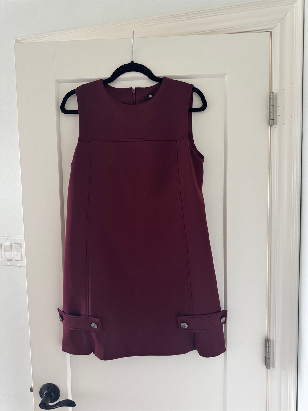 BCBG Sleeveless Shift Dress in Burgundy